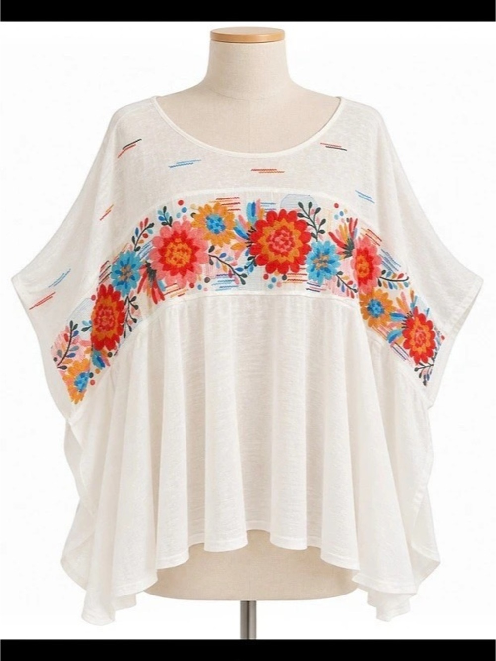 White Floral Embroidered Boho Flowy Poncho Blouse – One Size